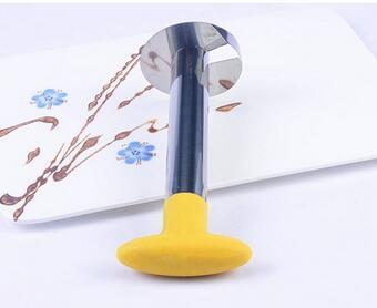 Image of Stainless Steel Instant Pineapple Cutter
