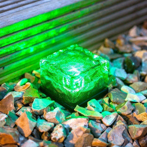 SOLAR-POWERED GLASS BRICK PATH LIGHT