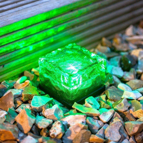 Image of SOLAR-POWERED GLASS BRICK PATH LIGHT