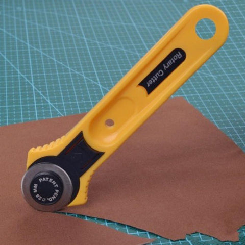 Image of 28mm Rotary Cutter Fabric Paper Vinyl Circular Cutter Roller Cutter