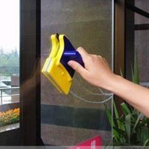 Image of Magnetic Double-sided Window Glass Cleaner