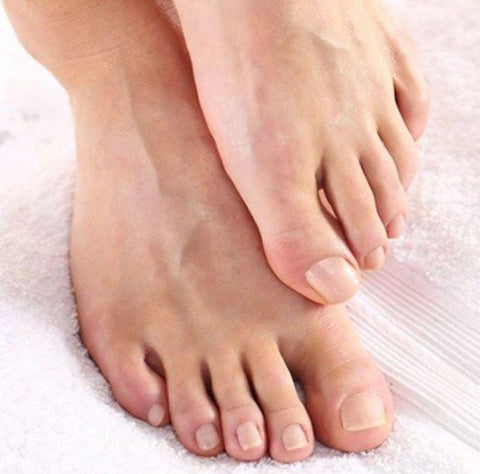 Image of Silky Feet - Deep Exfoliation Peel Socks